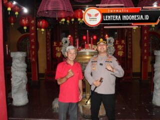Menjelang Puncak Tahun Baru Imlek Kapolres Gresik AKBP Ramadhan Lakukan Keamanan di Klenteng Kim Hin Kiong