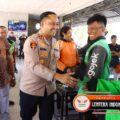 Bangun Sinergi, Kapolres Gresik Gelar Dialog Interaktif dan Bagi Bansos ke Driver Ojol